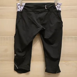 {8} Lululemon Run Fast And Free Crop Black / High Noon Dot Lilac Black Lilac thumbnail 4