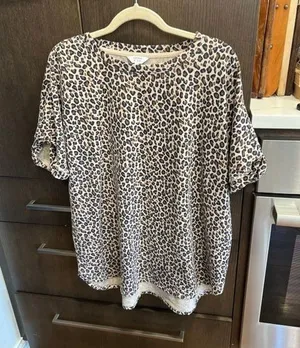 Crown‎ & Ivy leapard tunic shirt XL thumbnail 1