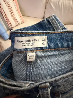 Abercrombie & Fitch Curve Love 90’s Straight High Rise thumbnail 5