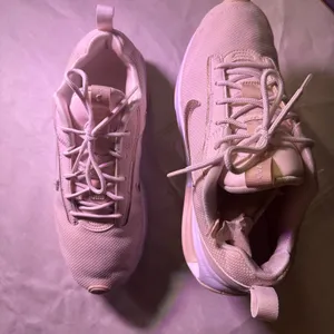 Nike Women's Beige Sneakers thumbnail 7