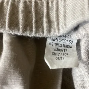 Old Navy Linen Shorts thumbnail 4
