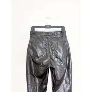 Abercrombie & Fitch High Rise 90s Straight Vegan Leather Pant Size 6/28 Black thumbnail 11