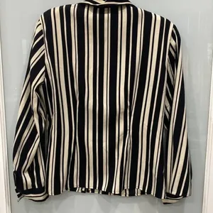 Modern Essentials Women's White Black Stripe Button Down Shoulder Pad Blouse 12 thumbnail 5