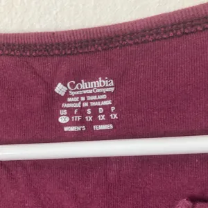 FINAL MARKDOWN Ladies Columbia top 1X thumbnail 3