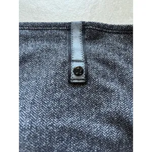 Lululemon Vinyasa Scarf Womens One Size Black Striped Wrap Shrug Hood Travel‎ thumbnail 3