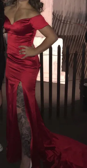 Red Long Formal Gown Size 4 thumbnail 1