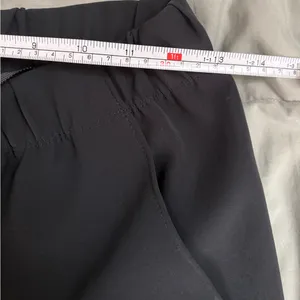 Babaton Aritzia Black Jogger Trousers Size XS EUC‎ Like New thumbnail 3