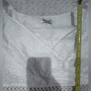 Sabo Skirt Womens White Eyelet Wrap Top Small size thumbnail 4