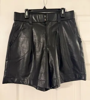 Abercrombie & Fitch Black High-Waist Faux Leather Pleated Women’s Shorts size S thumbnail 1