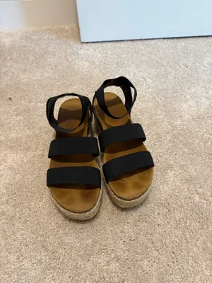 Steve Madden Sandals Platform thumbnail 2