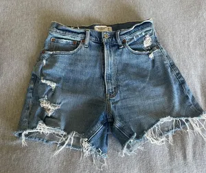 Abercrombie Curve Love High Rise Mom Short thumbnail 1