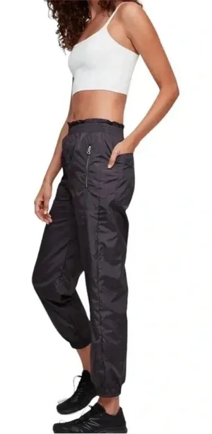 ARITZIA Babaton Bec Pant Black Medium Lounge Style Pull On Jogger‎ thumbnail 1