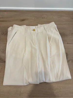 LOFT Cream Straight-Leg Dress Pants Size XS thumbnail 2