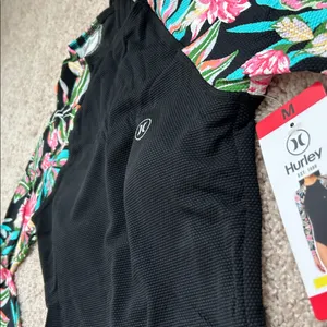Hurley women’s swimsuit. M thumbnail 6