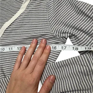 🤍 Lululemon Striped Henley Long Sleeve Button Top Gray White‎ Sz 8 🤍 thumbnail 3