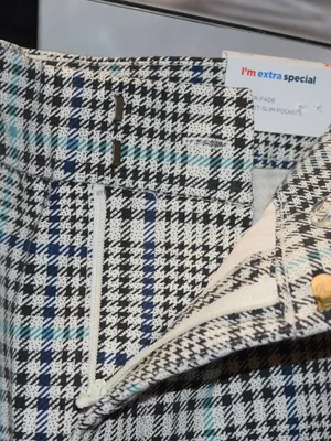 NWT Old Navy High Rise Pixie Slacks, Houndstooth Print, Size 28 thumbnail 4