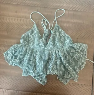 Urban Outfitters Top thumbnail 1