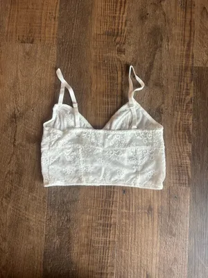White lace bralette. Size M thumbnail 2