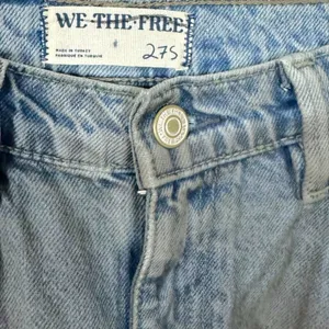 Free People Tinsley Baggy High Rise Jeans 90s Grunge Dirty Wash NWT 27 Short thumbnail 9