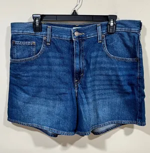 Levi’s CINCH SHORTs size 33 denim blue shorts women’s thumbnail 1