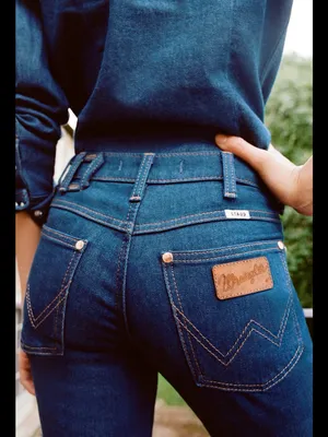STAUD x WRANGLER The Bikini High Rise Flare Leg Jean Dark Rinse Size 32 NEW thumbnail 2