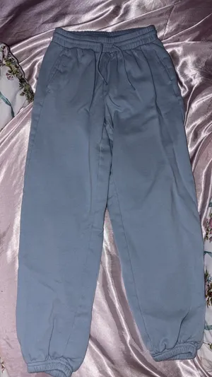 Old Navy Sweatpants  thumbnail 3