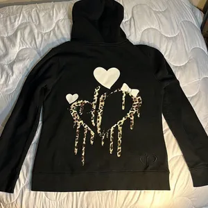 Large Heart Hoodie Black with Zipper and front pockets thumbnail 2