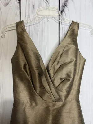 Jim Hjelm Formal Dress Sleeveless V-Neck Sz 4 Taffeta Metallic Bronze Trumpet thumbnail 2