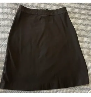 Women’s Old Navy size 6 pencil/a line skirt thumbnail 1