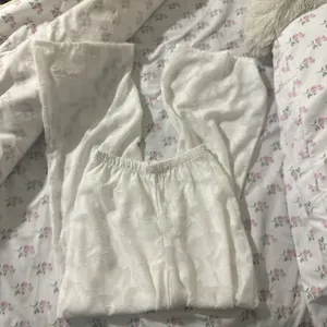 Dippin' Daisy's White Pants thumbnail 1