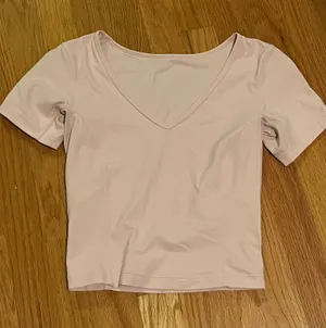 Lululemon Align Short Sleeve Shirt thumbnail 1