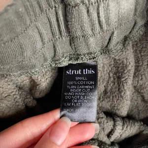 Strut This Olive Green Leopard Print‎ Cotton Jogger Sweatpants Womens Small thumbnail 3