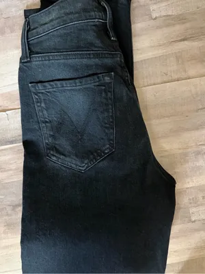 MOTHER The Tomcat Jeans Size 25 Black High Rise Straight Button Fly Denimu thumbnail 1