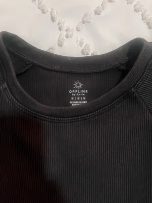 Aerie OFFLINE top thumbnail 2