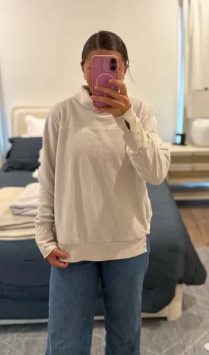 Alo Yoga Haze Funnel Neck Sweatshirt Size Medium thumbnail 1