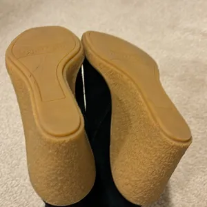 NWOT Franco Sarto Ulayna Suede Faux Shearling Wedge Booties Women’s 7.5 Black thumbnail 10
