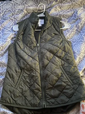 Winter Vest Old Navy thumbnail 1
