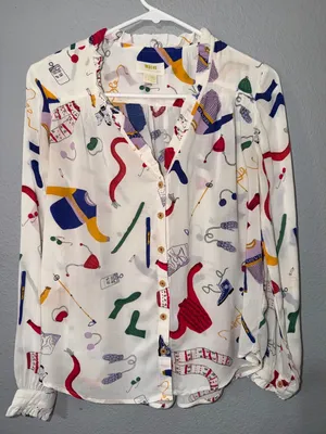 Maeve Anthropologie Blouse Size 2 Winter Gear Novelty Print Ruffle White Multi thumbnail 1