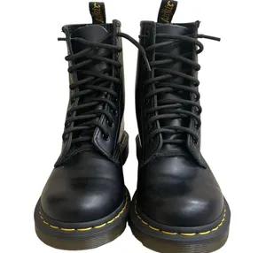 Women's AirWair 1460 Leather Lace Up Boots Size 7 US Used 2xs thumbnail 2