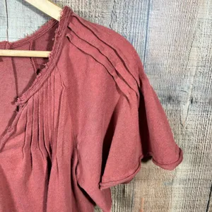 Bohme Flutter Sleeve Pintuck Blouse Rust Orange Raw Edge Split V-Neck Tee Medium thumbnail 3