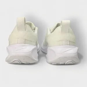 Nike React Infinity Run Flyknit 4 Wide Women’s 7 White FN0880-101 Running Shoe thumbnail 4