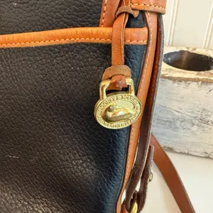 Dooney &‎ Bourke All Weather Leather Crossbody Bag Black Vintage Made USA thumbnail 5