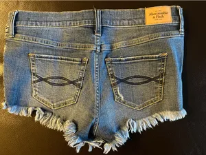 Abercrombie Jean Shorts Low-Rise thumbnail 2