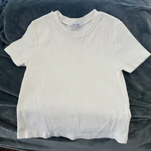 Zara white pearl top Size L thumbnail 1