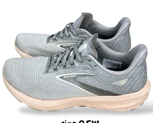 Brooks Launch 10 Grey Pink Running Shoes Womens 9.5 Medium 1203991B179 thumbnail 1