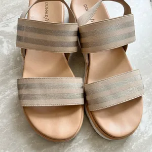 [Donald Pliner] Lue-Me Sandals Size 8.5 thumbnail 5
