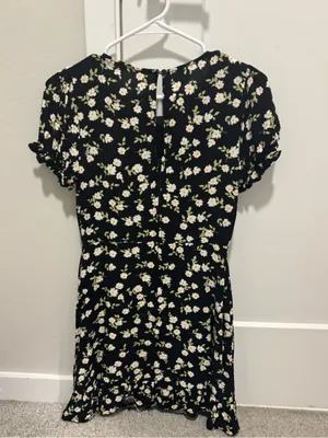 Mi Ami Tiff Ditsy Floral Ruffled Mini Dress Fit & Flare - Size: Small thumbnail 5