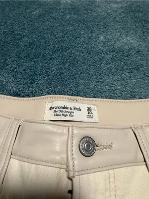 Abercrombie & Fitch The 90's Straight Ultra High Rise Off White Denim Jeans 10 thumbnail 3