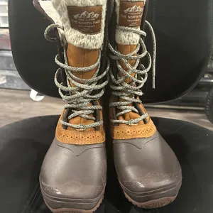 The North Face Shellista Water Proof Brown and Cream Snow Boots thumbnail 3