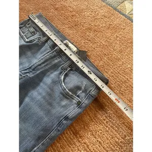 Zara Blue Distressed Straight Leg Jeans Women’s Sz 28 Raw Hem Made in Turkey thumbnail 5